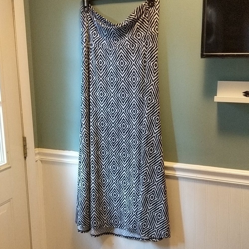 LuLaRoe black/white patterned Maxi 2X!
